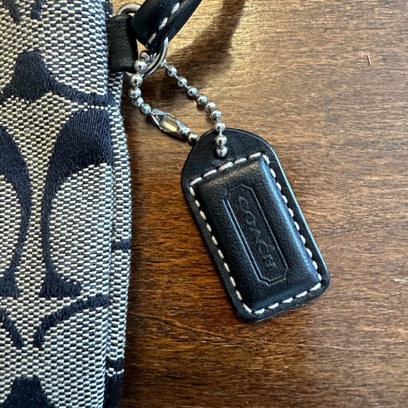 COACH change purse - Picture 3 of 3